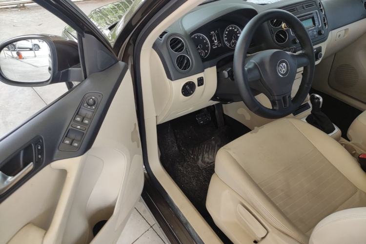 Used Volkswagen Tiguan 2015 1.8TSI Automatic Two-Wheel Drive Trend Edition Driver Seat
