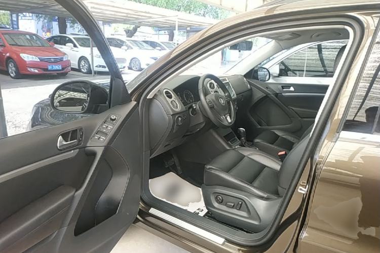 Used Volkswagen Tiguan 2015 1.8TSI Automatic Two-Wheel Drive Comfort Edition Driver Seat