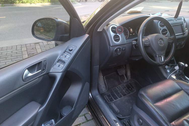 Used Volkswagen Tiguan 2015 1.8TSI Automatic Two-Wheel Drive Comfort Edition Driver Seat
