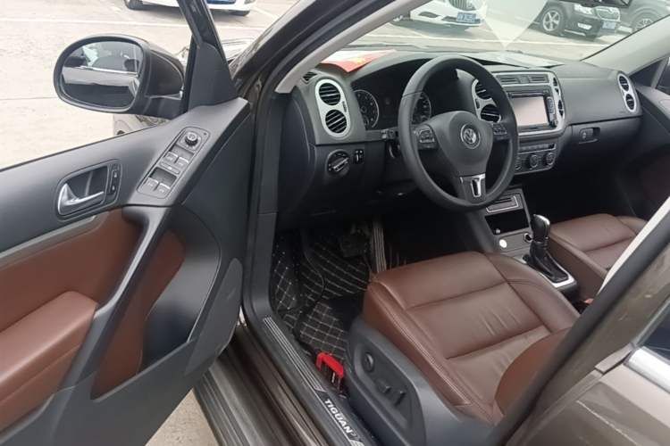 Used Volkswagen Tiguan 2015 1.8TSI Automatic Two-Wheel Drive Luxury Model Driver Seat