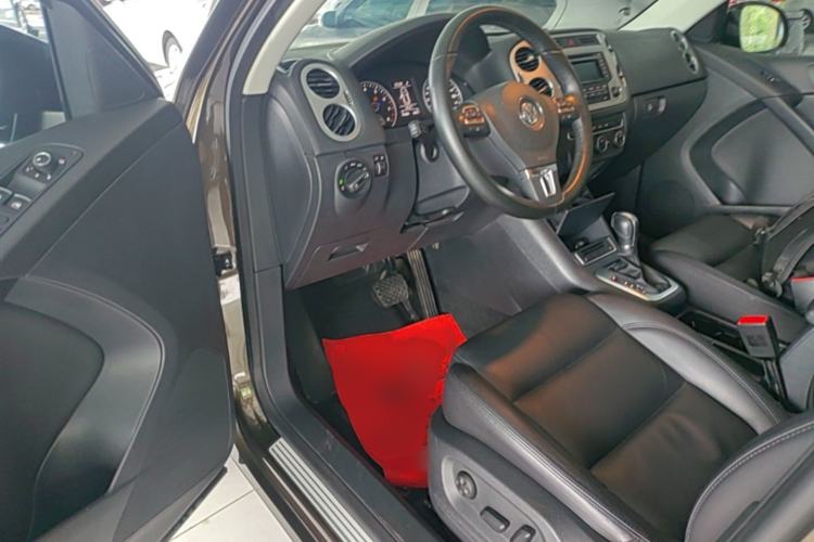 Used Volkswagen Tiguan 2015 1.8TSI Automatic Two-Wheel Drive Comfort Edition Driver Seat