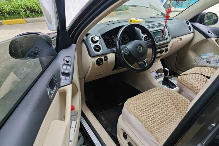 Used Volkswagen Tiguan 2015 1.8TSI Automatic Two-Wheel Drive Comfort Edition Driver Seat