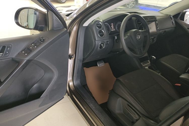 Used Volkswagen Tiguan 2015 1.8TSI Automatic Two-Wheel Drive Trend Edition Driver Seat