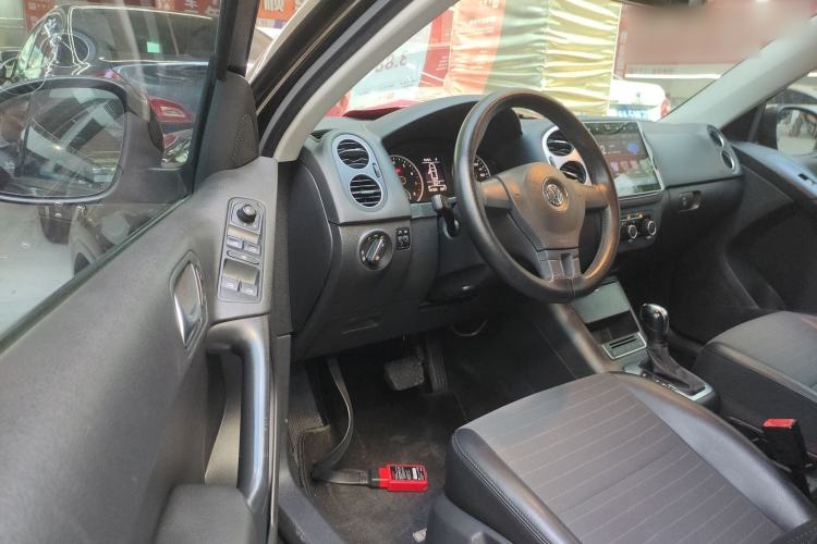 Used Volkswagen Tiguan 2015 1.8TSI Automatic Two-Wheel Drive Trend Edition Driver Seat