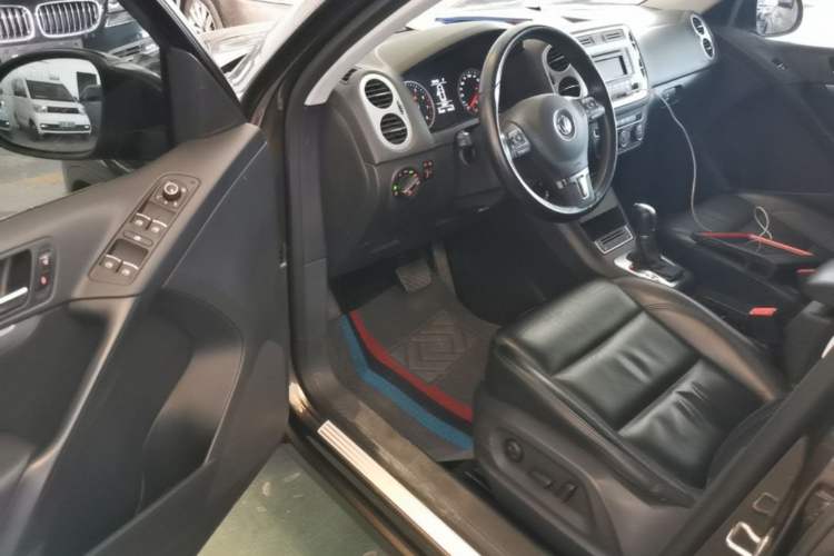 Used Volkswagen Tiguan 2015 1.8TSI Automatic Two-Wheel Drive Comfort Edition Driver Seat
