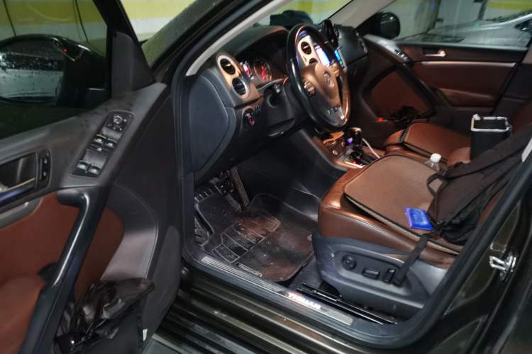 Used Volkswagen Tiguan 2015 1.8TSI Automatic Two-Wheel Drive Luxury Model Driver Seat