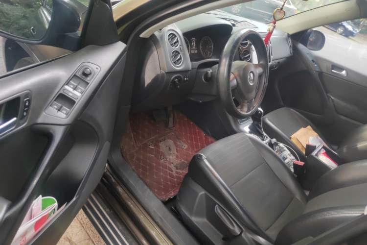 Used Volkswagen Tiguan 2015 1.8TSI Automatic Two-Wheel Drive Trend Edition Driver Seat