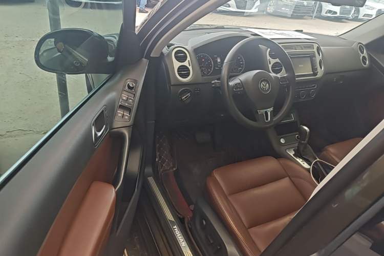Used Volkswagen Tiguan 2015 1.8TSI Automatic Two-Wheel Drive Luxury Model Driver Seat