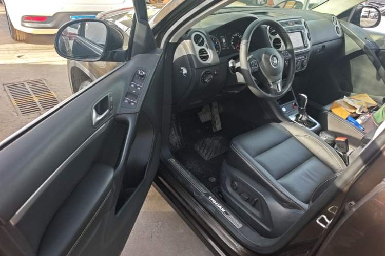 Used Volkswagen Tiguan 2015 1.8TSI Automatic Two-Wheel Drive Luxury Model Driver Seat