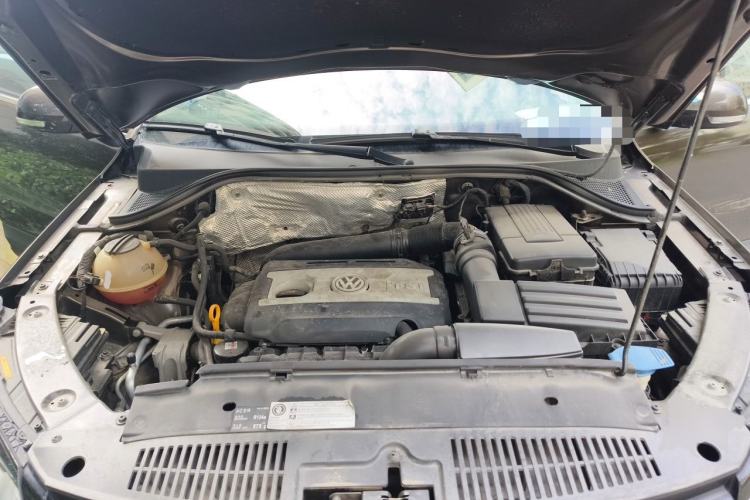 Used Volkswagen Tiguan 2015 1.8TSI Automatic Two-Wheel Drive Comfort Edition Engine Bay