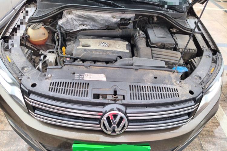 Used Volkswagen Tiguan 2015 1.8TSI Automatic Two-Wheel Drive Comfort Edition Engine Bay