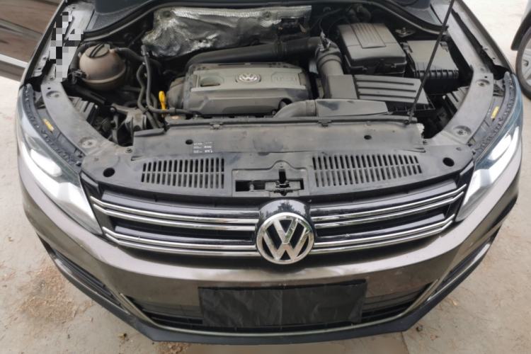 Used Volkswagen Tiguan 2015 1.8TSI Automatic All-Wheel-Drive Luxury Model Engine Bay