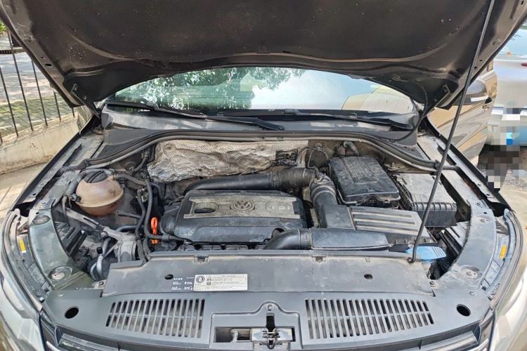Used Volkswagen Tiguan 2015 1.8TSI Automatic Two-Wheel Drive Comfort Edition Engine Bay