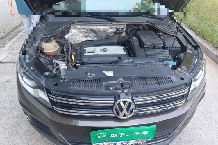 Used Volkswagen Tiguan 2015 1.8TSI Automatic All-Wheel-Drive Luxury Model Engine Bay