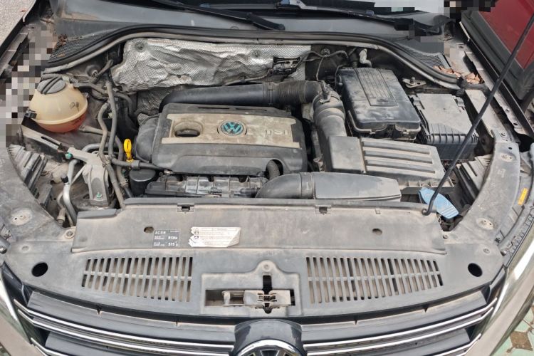 Used Volkswagen Tiguan 2015 1.8TSI Automatic Two-Wheel Drive Comfort Edition Engine Bay