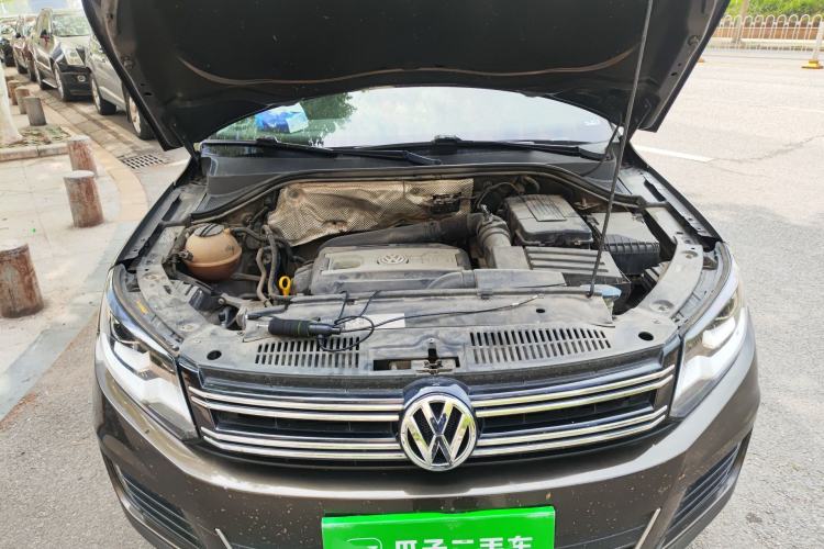 Used Volkswagen Tiguan 2015 1.8TSI Automatic All-Wheel Drive Comfort Edition Engine Bay