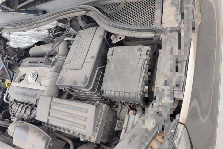 Used Volkswagen Tiguan 2015 1.8TSI Automatic Two-Wheel Drive Luxury Model Engine Bay Left