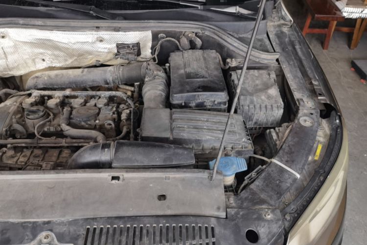 Used Volkswagen Tiguan 2015 1.8TSI Automatic Two-Wheel Drive Trend Edition Engine Bay Left