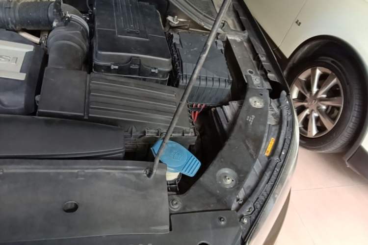 Used Volkswagen Tiguan 2015 1.8TSI Automatic Two-Wheel Drive Trend Edition Engine Bay Left