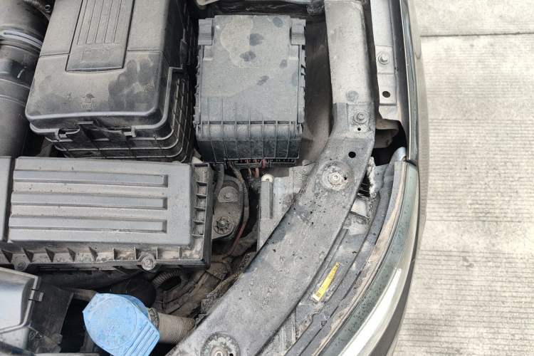 Used Volkswagen Tiguan 2015 1.8TSI Automatic Two-Wheel Drive Luxury Model Engine Bay Left