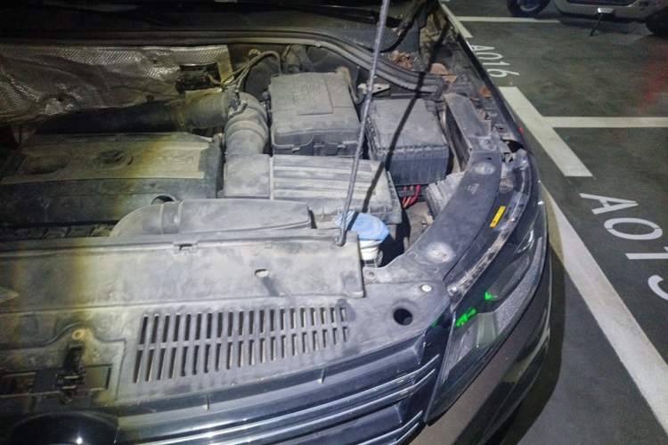 Used Volkswagen Tiguan 2015 1.8TSI Automatic Two-Wheel Drive Comfort Edition Engine Bay Left