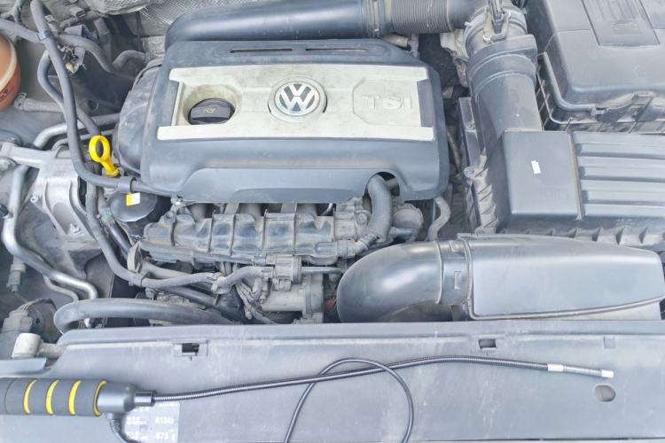 Used Volkswagen Tiguan 2015 1.8TSI Automatic Two-Wheel Drive Comfort Edition Engine Bay
