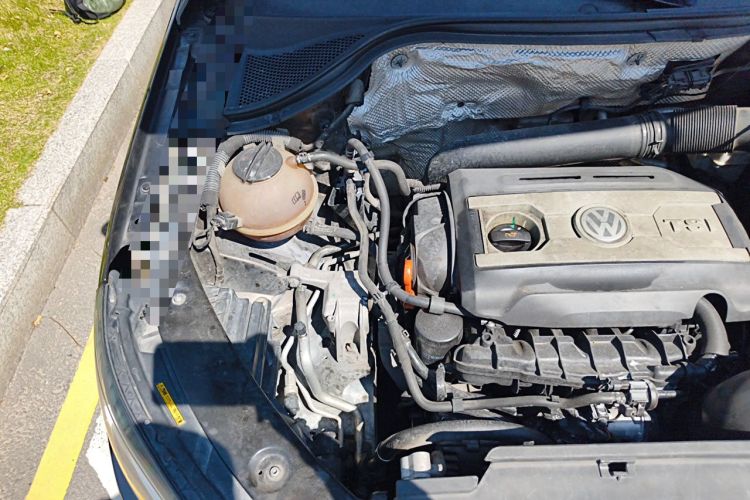Used Volkswagen Tiguan 2015 1.8TSI Automatic Two-Wheel Drive Trend Edition Engine Bay Right
