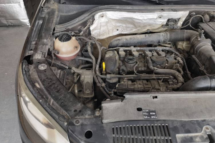 Used Volkswagen Tiguan 2015 1.8TSI Automatic Two-Wheel Drive Trend Edition Engine Bay Right