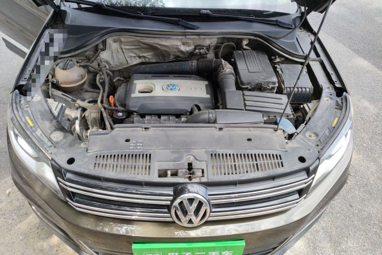 Used Volkswagen Tiguan 2015 1.8TSI Automatic Two-Wheel Drive Luxury Model Engine Bay