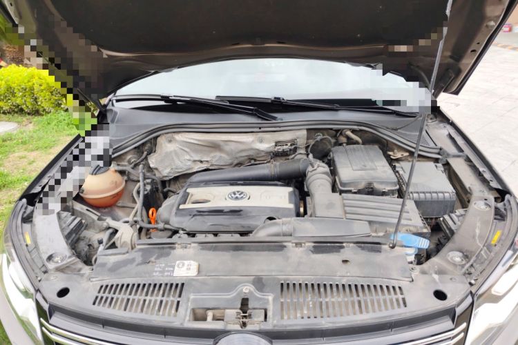Used Volkswagen Tiguan 2015 1.8TSI Automatic Two-Wheel Drive Luxury Model Engine Bay