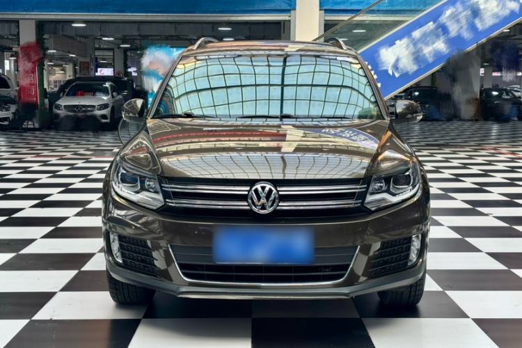Used Volkswagen Tiguan 2015 1.8TSI Automatic Two-Wheel Drive Trend Edition Exterior 2