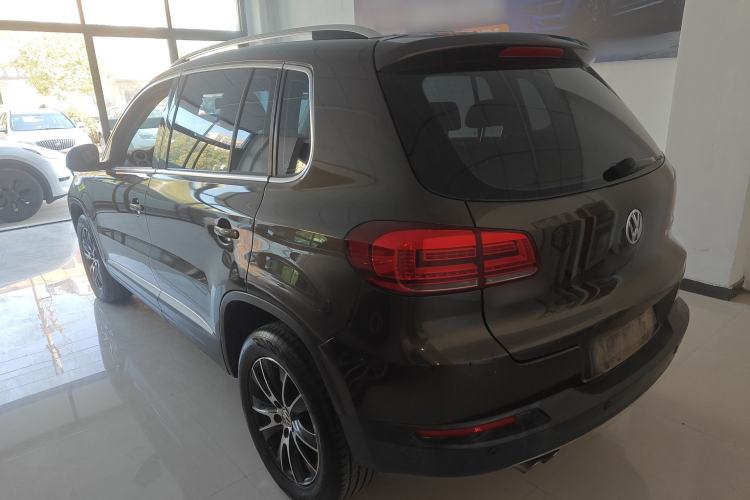 Used Volkswagen Tiguan 2015 1.8TSI Automatic Two-Wheel Drive Luxury Model Exterior 2