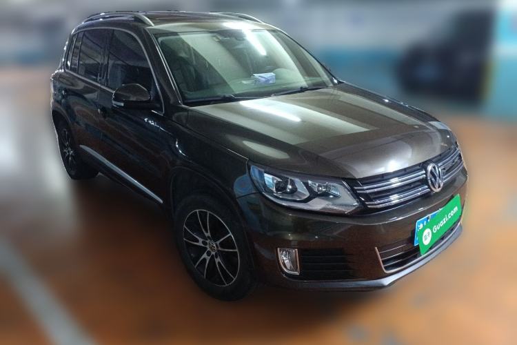 Used Volkswagen Tiguan 2015 2.0 TSI Automatic All-Wheel Drive Luxury Edition Exterior 2