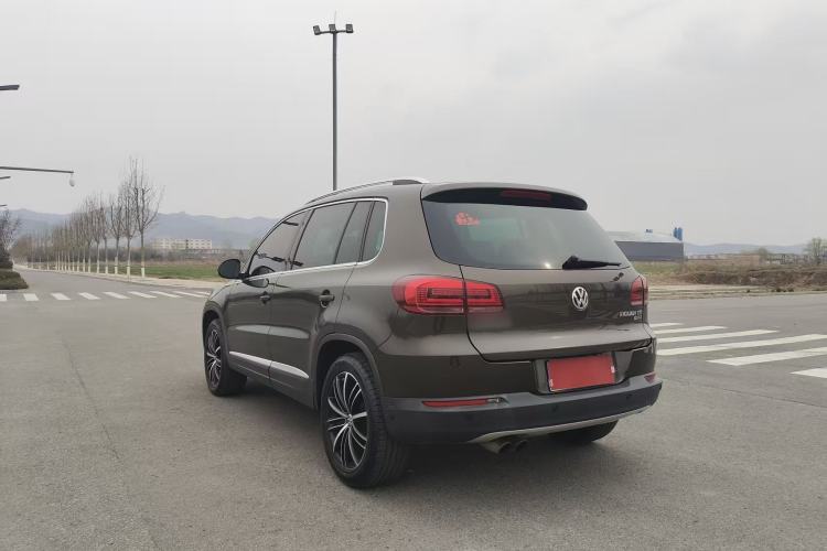 Used Volkswagen Tiguan 2015 2.0 TSI Automatic All-Wheel Drive Flagship Edition Exterior 3