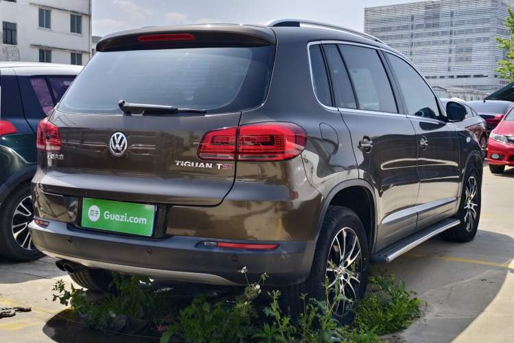 Used Volkswagen Tiguan 2015 1.8TSI Automatic Two-Wheel Drive Luxury Model Exterior 3