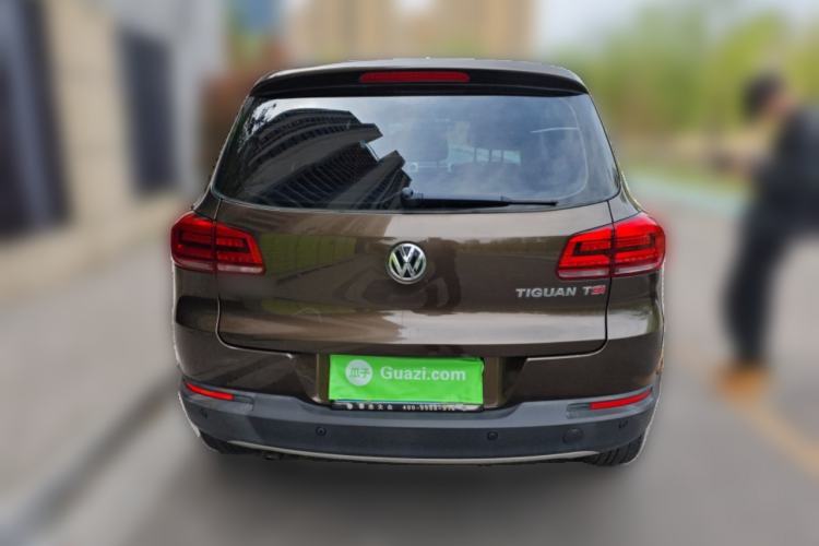 Used Volkswagen Tiguan 2015 1.8TSI Automatic Two-Wheel Drive Luxury Model Exterior 4