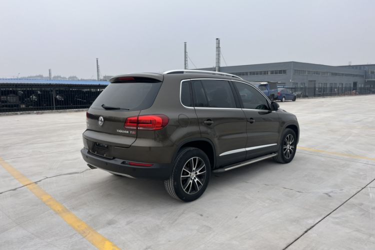 Used Volkswagen Tiguan 2015 1.8TSI Automatic Two-Wheel Drive Comfort Edition Exterior 4