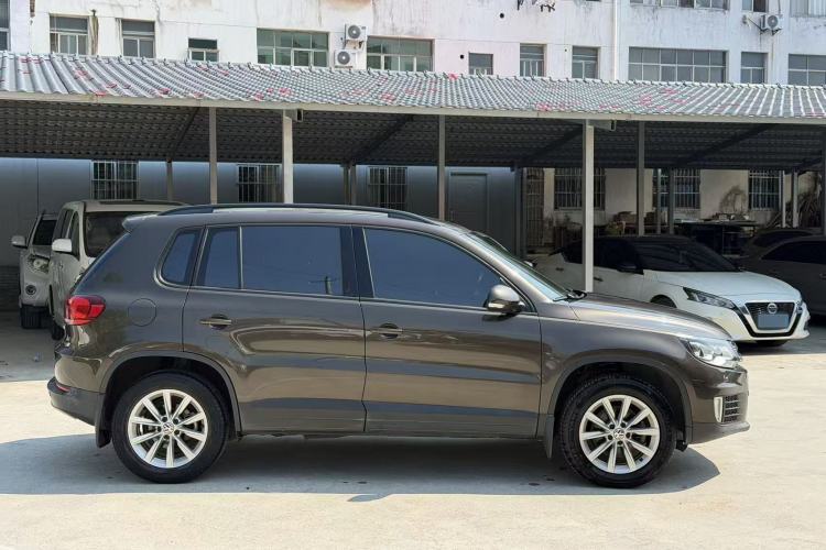 Used Volkswagen Tiguan 2015 1.8TSI Automatic Two-Wheel Drive Comfort Edition Exterior 4