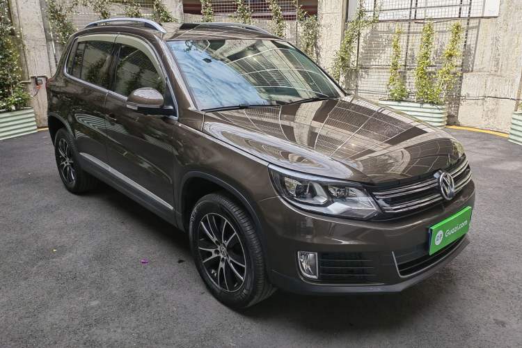 Used Volkswagen Tiguan 2015 1.8TSI Automatic Two-Wheel Drive Luxury Model Exterior 5
