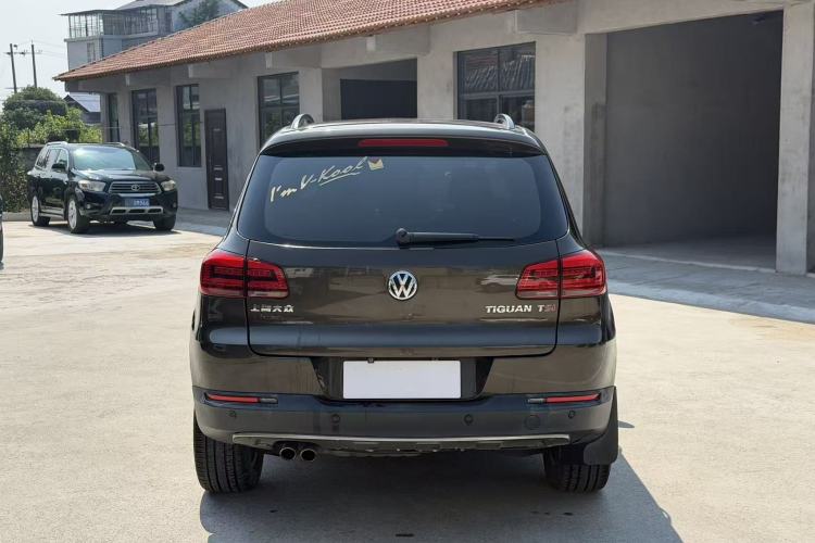 Used Volkswagen Tiguan 2015 1.8TSI Automatic Two-Wheel Drive Comfort Edition Exterior 5