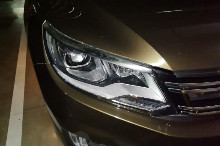 Used Volkswagen Tiguan 2015 1.8TSI Automatic Two-Wheel Drive Luxury Model Exterior 6