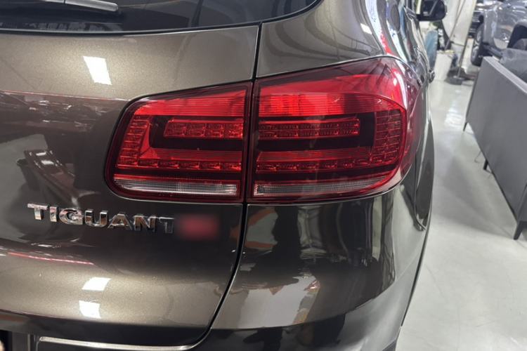 Used Volkswagen Tiguan 2015 1.8TSI Automatic Two-Wheel Drive Trend Edition Exterior 6