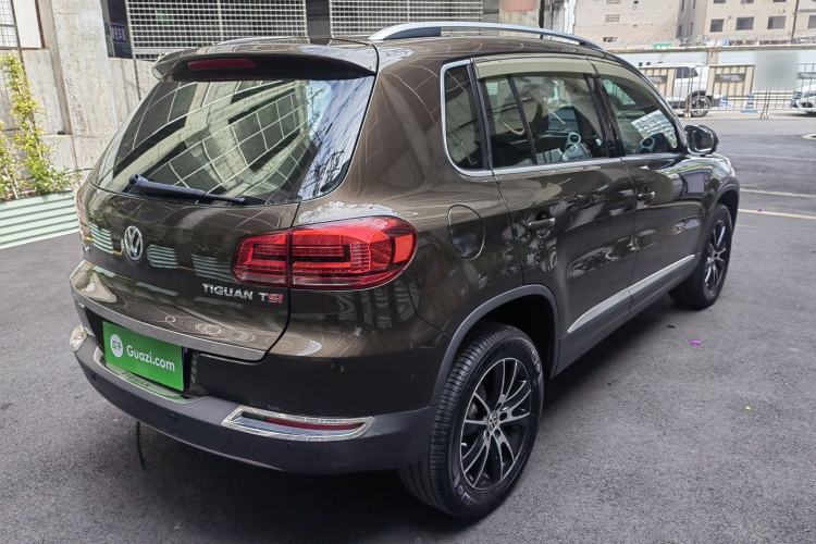 Used Volkswagen Tiguan 2015 1.8TSI Automatic Two-Wheel Drive Luxury Model Exterior 9