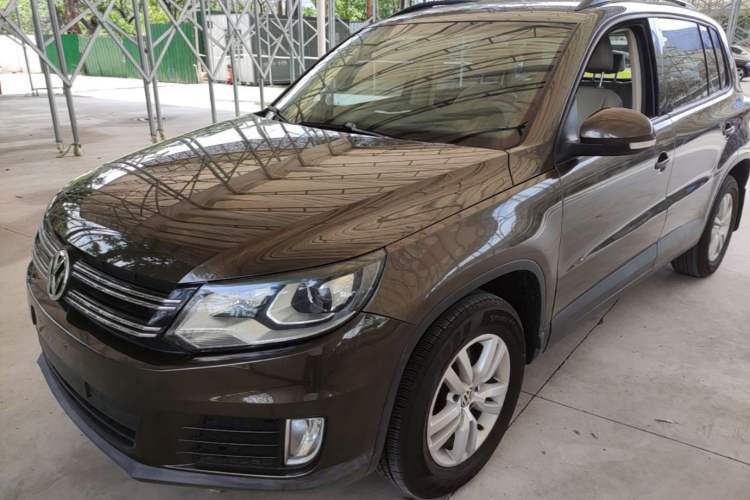 Used Volkswagen Tiguan 2015 1.8TSI Automatic Two-Wheel Drive Trend Edition Guazi used car, China used car export, Used car for sale, Used  cars, Cheapest cars for sale