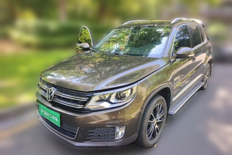 Used Volkswagen Tiguan 2015 1.8TSI Automatic Two-Wheel Drive Luxury Model Guazi used car, China used car export, Used car for sale, Used  cars, Cheapest cars for sale