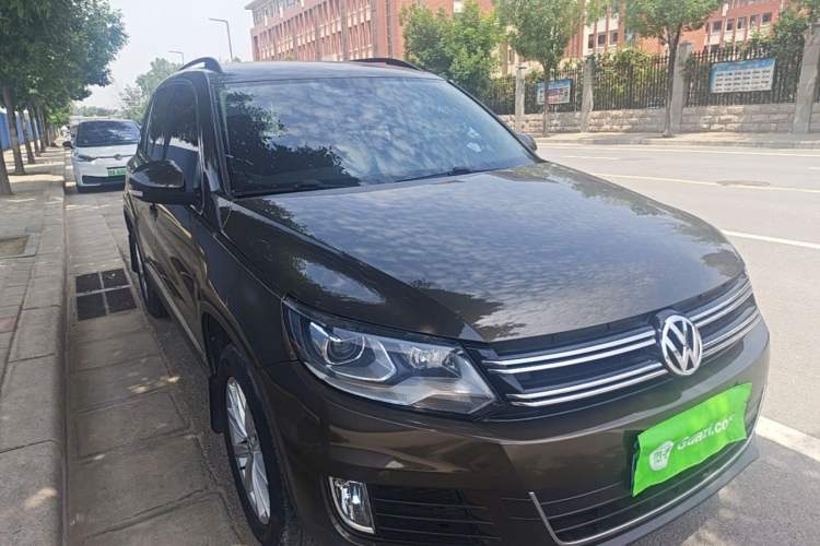Used Volkswagen Tiguan 2015 1.8TSI Automatic Two-Wheel Drive Comfort Edition Front Right 45 Deg