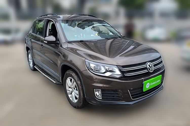 Used Volkswagen Tiguan 2015 1.8TSI Automatic Two-Wheel Drive Trend Edition Front Right 45 Deg