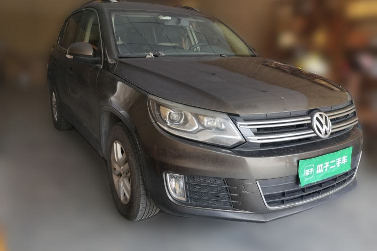 Used Volkswagen Tiguan 2015 1.8TSI Automatic Two-Wheel Drive Trend Edition Front Right 45 Deg