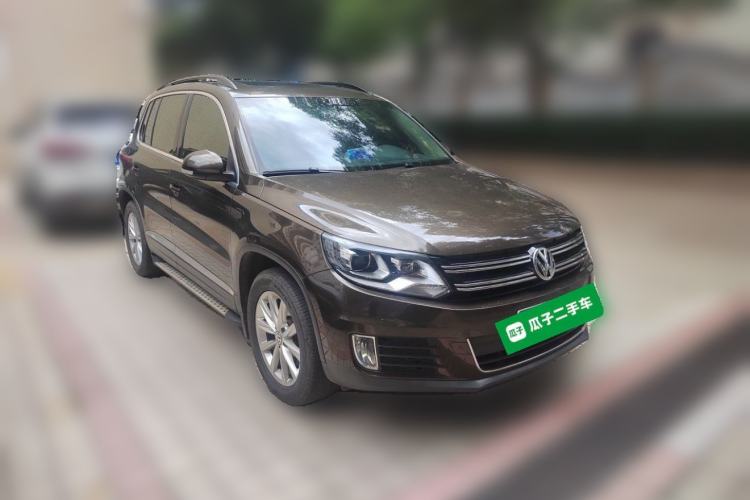 Used Volkswagen Tiguan 2015 1.8TSI Automatic All-Wheel Drive Style Vision Edition Front Right 45 Deg