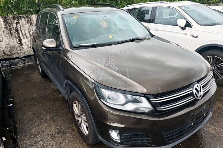 Used Volkswagen Tiguan 2015 1.8TSI Automatic Two-Wheel Drive Trend Edition Front Right 45 Deg